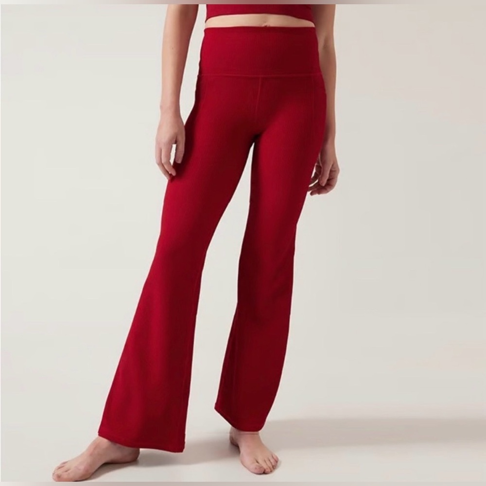 Athleta Salutation Stash Rib Flare
